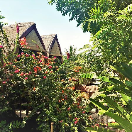 Good Vibes Bungalows Gili Trawangan Exterior photo