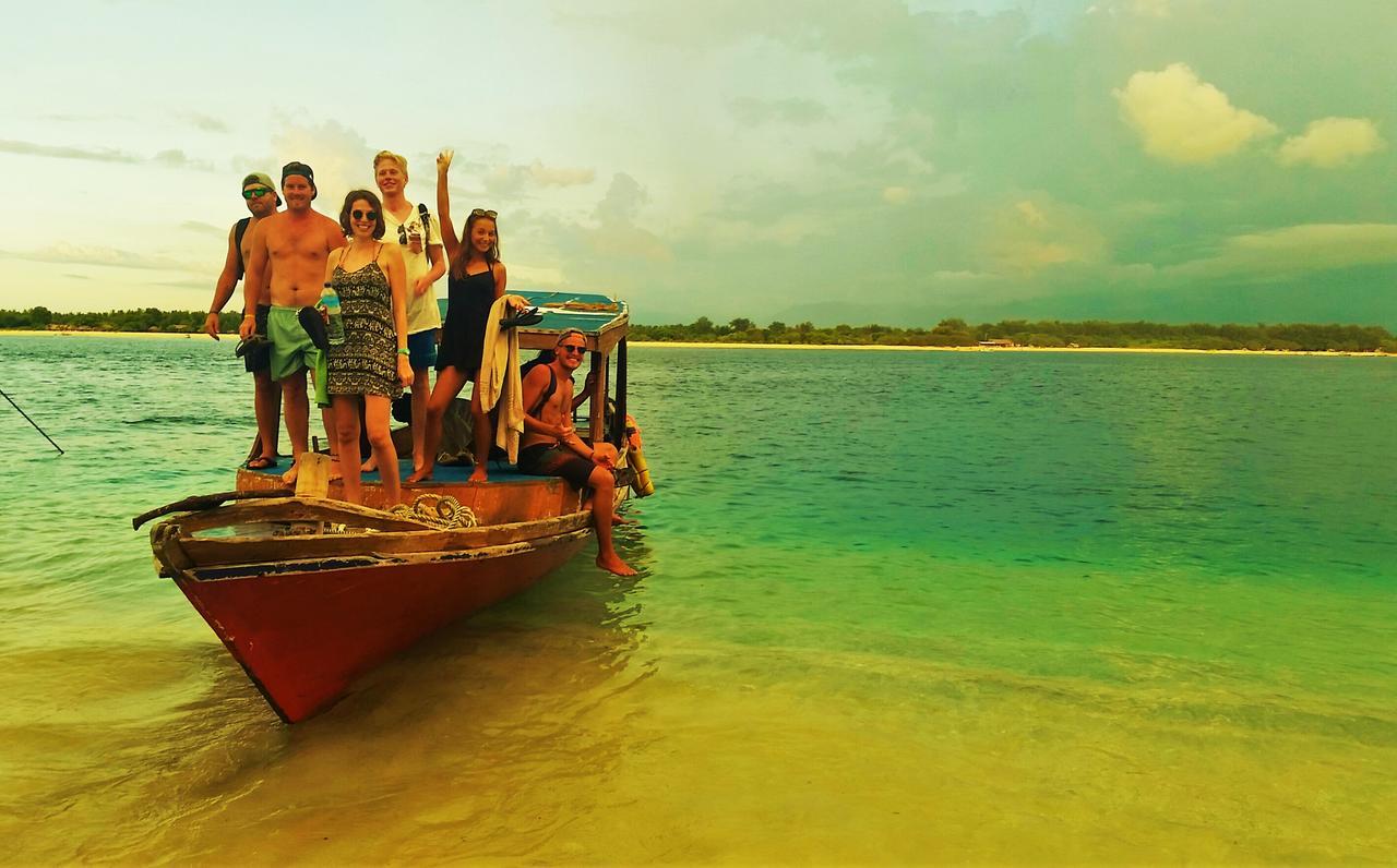 Good Vibes Bungalows Gili Trawangan Exterior photo