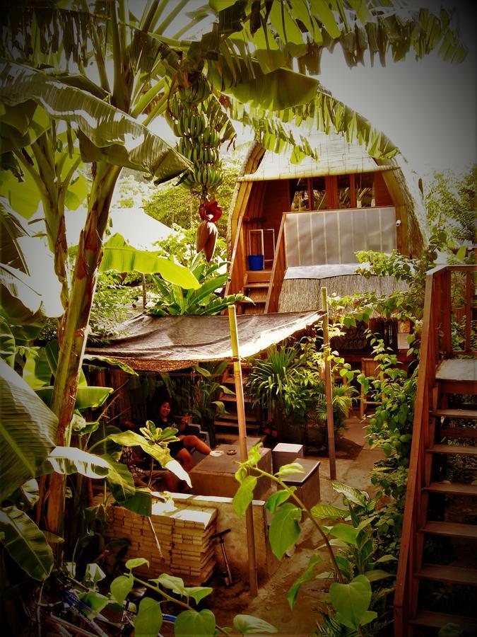 Good Vibes Bungalows Gili Trawangan Exterior photo